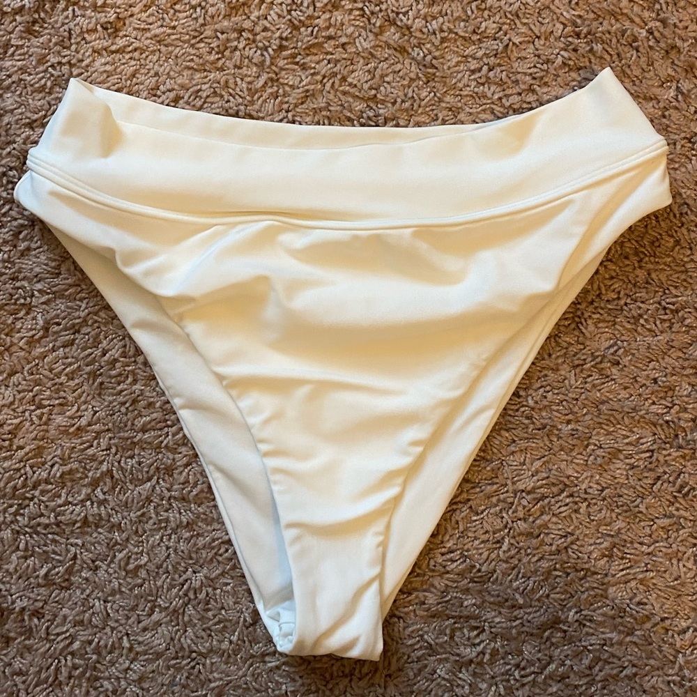NWOT white high waisted bikini bottoms